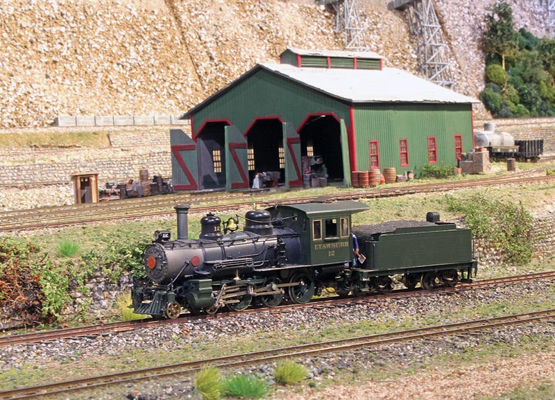 The Golden Age: Modeling the ET&WNC in HOn3